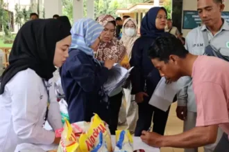 bansos, bantuan, blt, BPNT, cair, cara, cek, desil, DTKS, jadwal, Kemensos, kesra, KPM, ktp, nik, Pangan, Penerima, PKH, Tanda, tunai