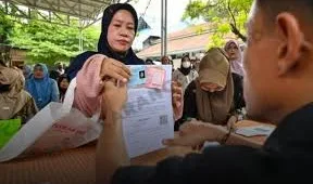 bansos, bantuan, blt, BPNT, cair, cara, cek, desil, DTKS, jadwal, Kemensos, kesra, KPM, ktp, nik, Pangan, Penerima, PKH, Tanda, tunai