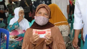 bansos, bantuan, blt, BPNT, cair, cara, cek, desil, DTKS, jadwal, Kemensos, kesra, KPM, ktp, nik, Pangan, Penerima, PKH, Tanda, tunai