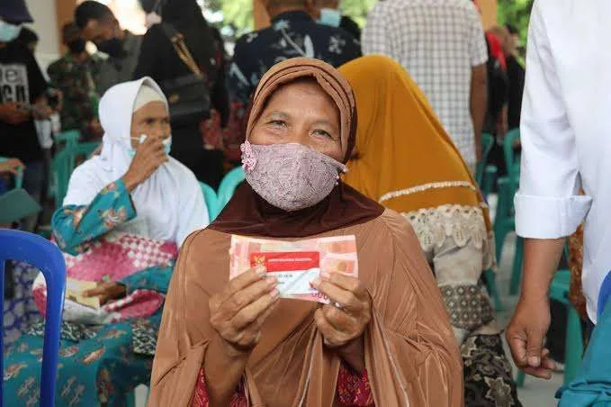 bansos, bantuan, blt, BPNT, cair, cara, cek, desil, DTKS, jadwal, Kemensos, kesra, KPM, ktp, nik, Pangan, Penerima, PKH, Tanda, tunai