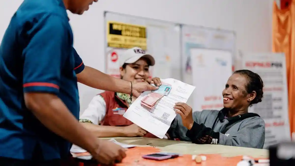 BANSOS-2026-Kementerian-Sosial-menyalurkan-bansos-PKH bansos, bantuan, blt, BPNT, cair, cara, cek, desil, DTKS, jadwal, Kemensos, kesra, KPM, ktp, nik, Pangan, Penerima, PKH, Sembako, Tanda, tunai