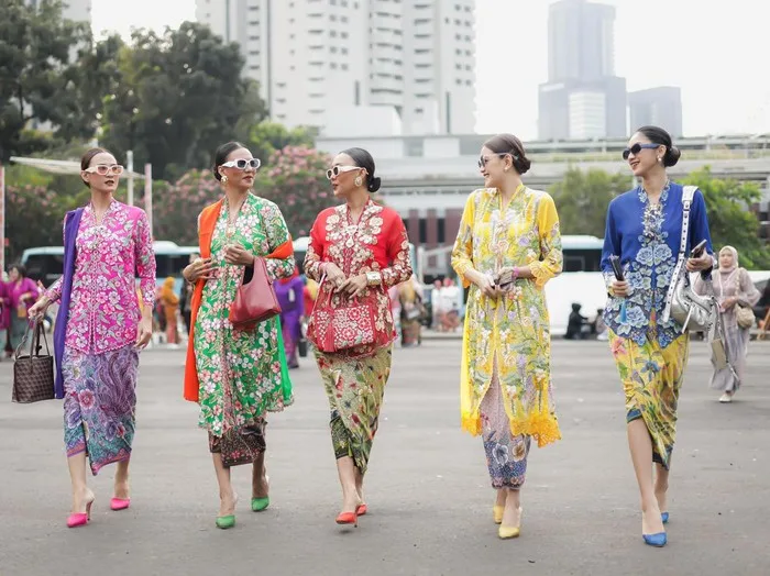 hari-kebaya-nasional-1_43 2026, Budaya, Fakta, Filosofis, Hari, Indonesia, Kebaya, Makna, nasional, resmi, Sejarah, tema