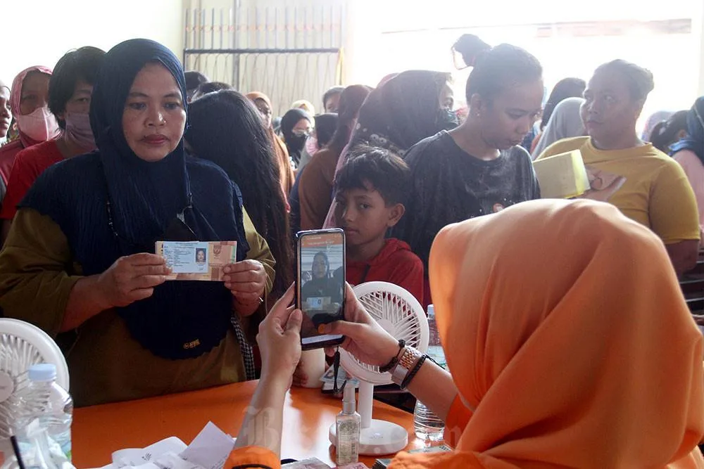 jibi_25112022-bi-ptb-01-bansos-6_20221125121242367_1777896824 bansos, bantuan, blt, BPNT, cair, cara, cek, desil, DTKS, jadwal, Kemensos, kesra, KPM, ktp, nik, Pangan, Penerima, Perlinsos, PKH, Sembako, Tanda, tunai