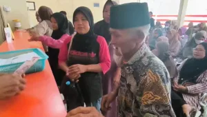69266437f3952 bansos, bantuan, blt, BPNT, cair, cara, cek, desil, DTKS, DTSEN, jadwal, Kemensos, kesra, KPM, ktp, nik, Pangan, Penerima, Perlinsos, PKH, Sembako, Tanda, tunai