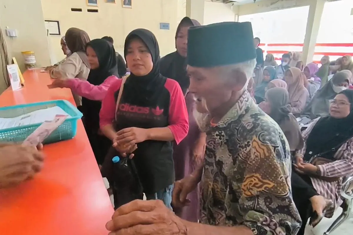 69266437f3952 bansos, bantuan, blt, BPNT, cair, cara, cek, desil, DTKS, DTSEN, jadwal, Kemensos, kesra, KPM, ktp, nik, Pangan, Penerima, Perlinsos, PKH, Sembako, Tanda, tunai