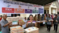 bansos, bantuan, blt, BPNT, cair, cara, cek, desil, DTKS, DTSEN, jadwal, Kemensos, kesra, KPM, ktp, nik, Pangan, pbi jk, Penerima, Perlinsos, PIP, PKH, Sembako, Tanda, tunai